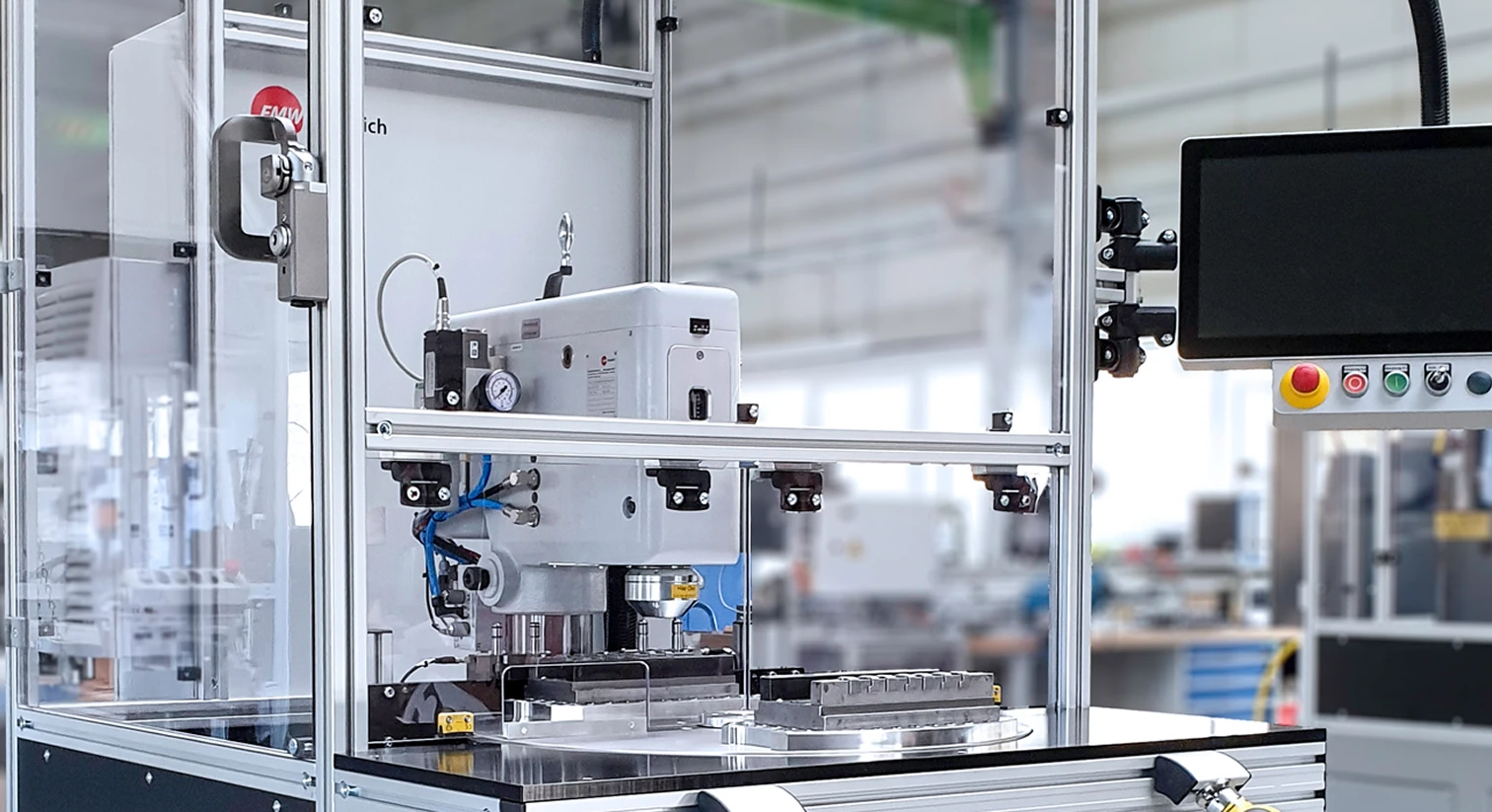 CNC-Nietmaschinen - FMW Friedrich